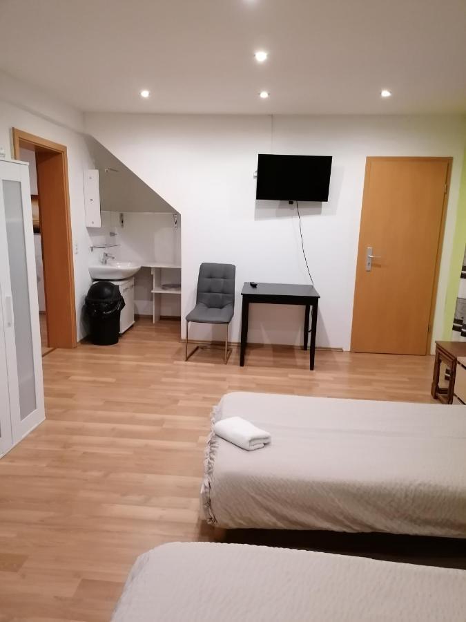 Loewen Unterkunft Braunschweig Esterno foto